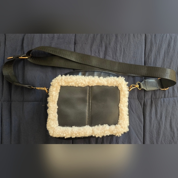 Black and Cream Sherpa Crossbody Bag - Picture 2 of 6